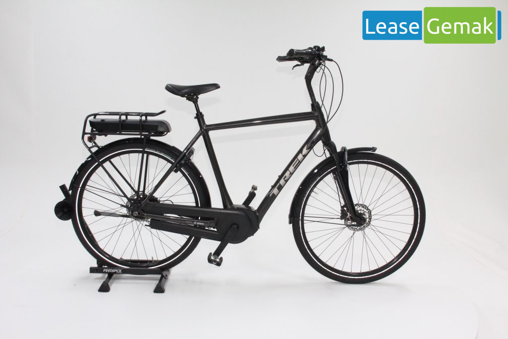 03: Trek District 4+