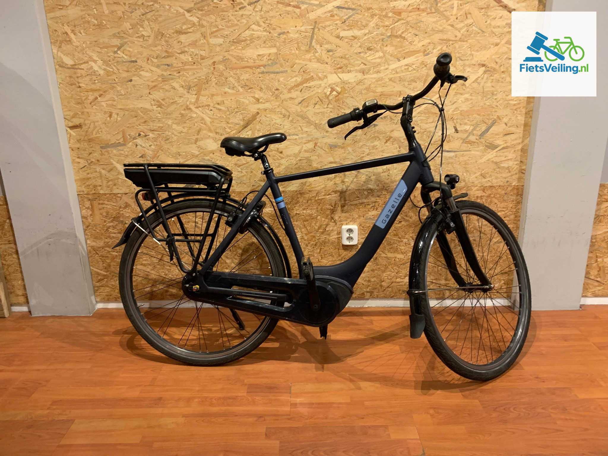 02: Gazelle Paris C7 HMB